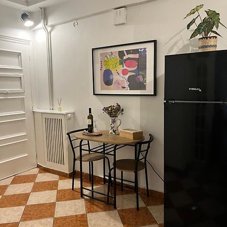 Quiet Apartment With Garden View In Kolonaki 아테네 외부 사진