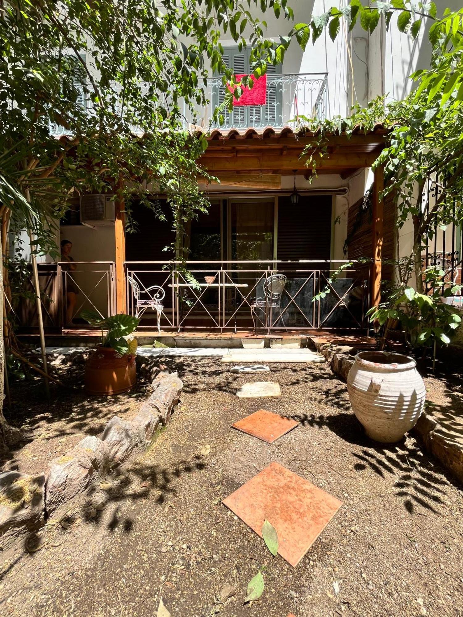 Quiet Apartment With Garden View In Kolonaki 아테네 외부 사진