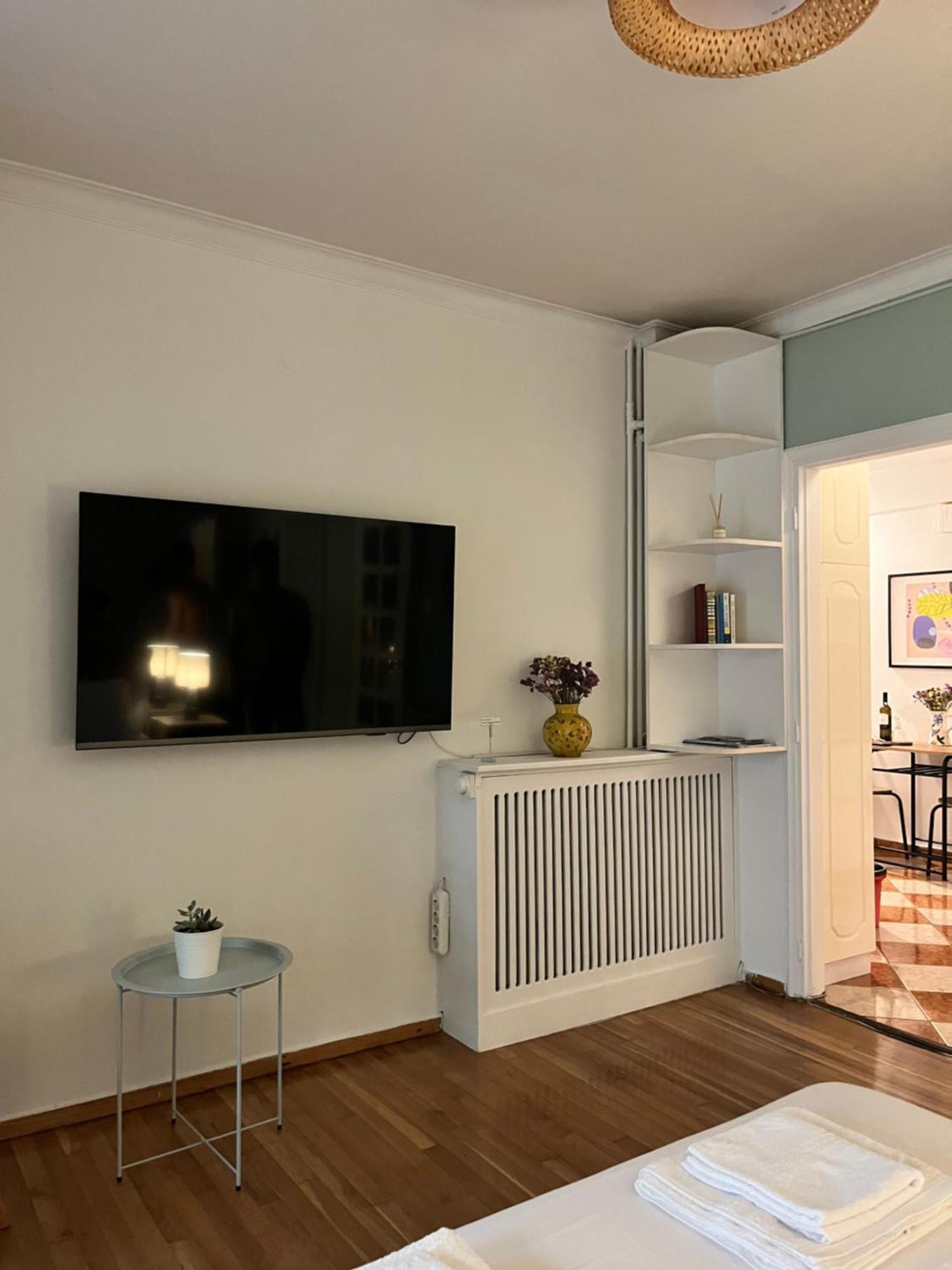 Quiet Apartment With Garden View In Kolonaki 아테네 외부 사진